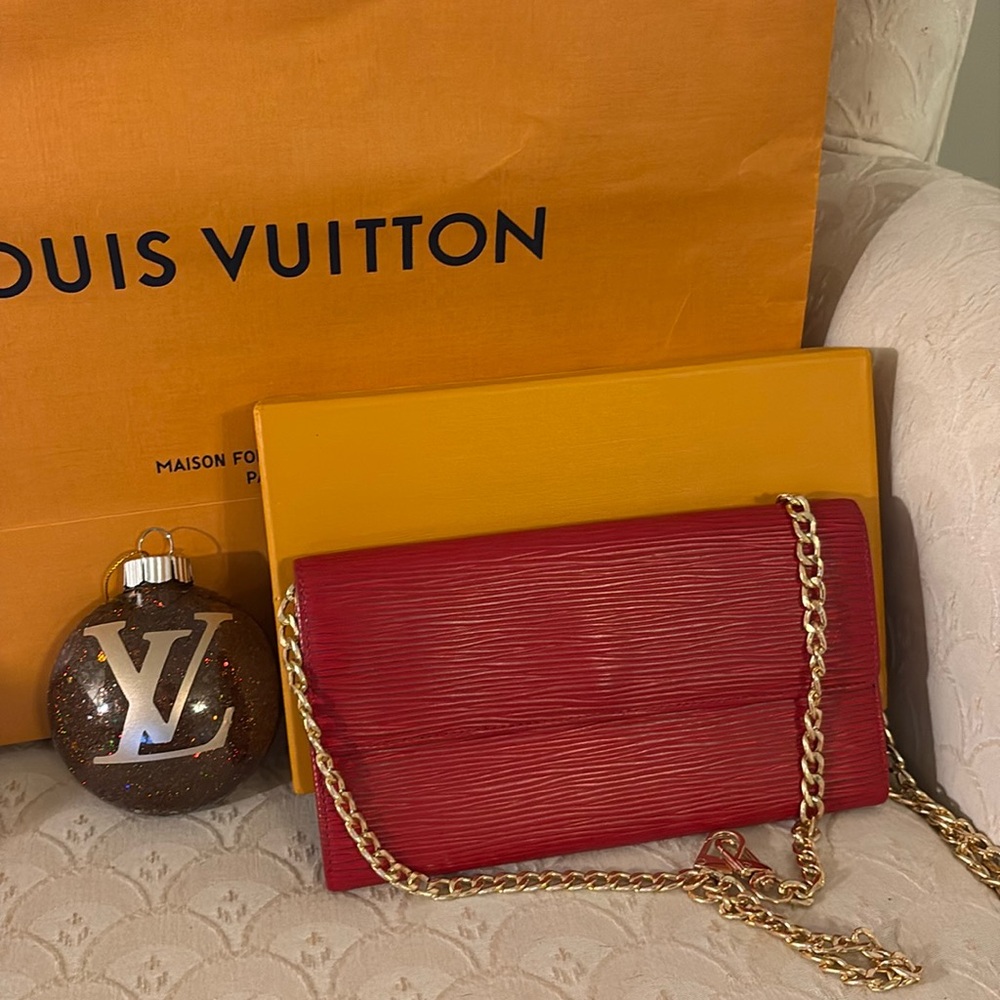 Louis Vuitton Epi Leather Long Wallet w/ Box & Unbranded Chain